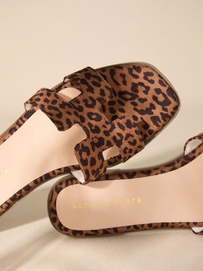 Erika H-Band Sandals - TULLABEE
