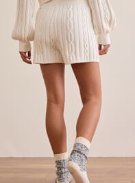 Cloudflow Cable Knit Short Detail 5 - TULLABEE