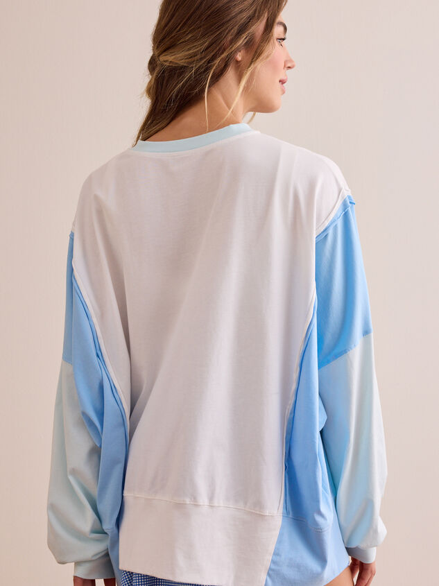 Stay Fit Stitched Crewneck Detail 4 - TULLABEE
