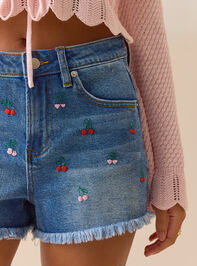 Nancy Embroidered Jean Short Detail 2 - TULLABEE