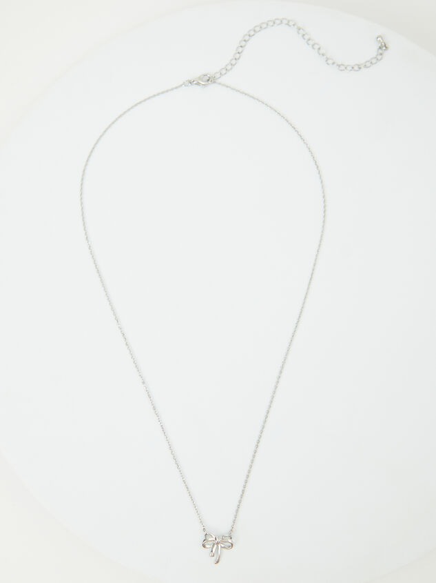 Dainty Bow Necklace Detail 2 - TULLABEE