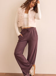 Camo Swap Puffer Vest Detail 2 - TULLABEE