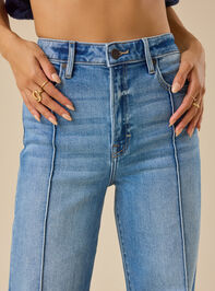 Zinnia Front Seam Flare Jeans Detail 3 - TULLABEE