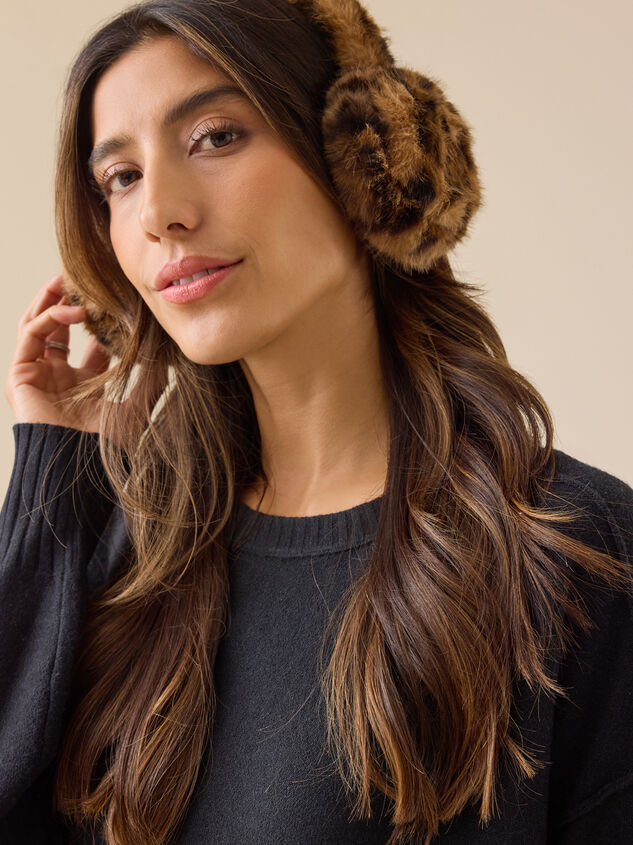 Halo Adjustable Earmuff Detail 2 - TULLABEE