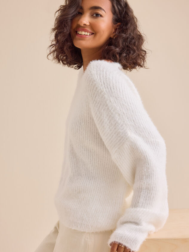 Amiah Twist Back Sweater Detail 4 - TULLABEE