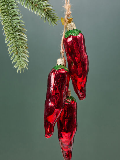 Red Chilis Ornament - TULLABEE