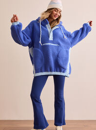 Sherpa Oversized Court Hoodie Detail 7 - TULLABEE