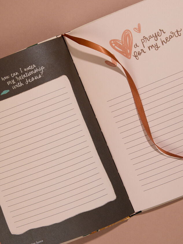 Gratitude Guide Journal Detail 3 - TULLABEE