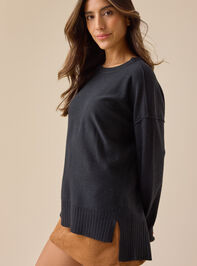 Katie Oversized Sweater Detail 3 - TULLABEE