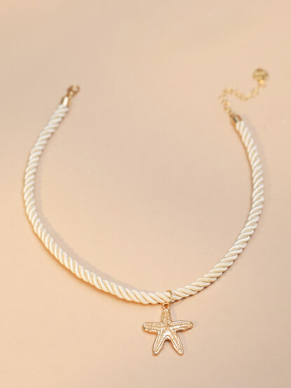Tidal Treasure Necklace - TULLABEE