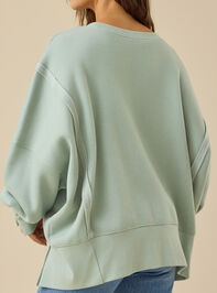 13 Graphic Pullover Detail 5 - TULLABEE