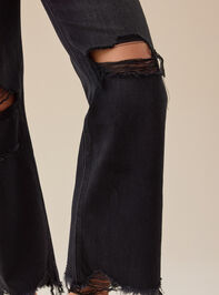 Courtney High-Rise Jeans Detail 3 - TULLABEE
