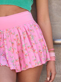 Going Pro Floral Pleated Skort Detail 5 - TULLABEE