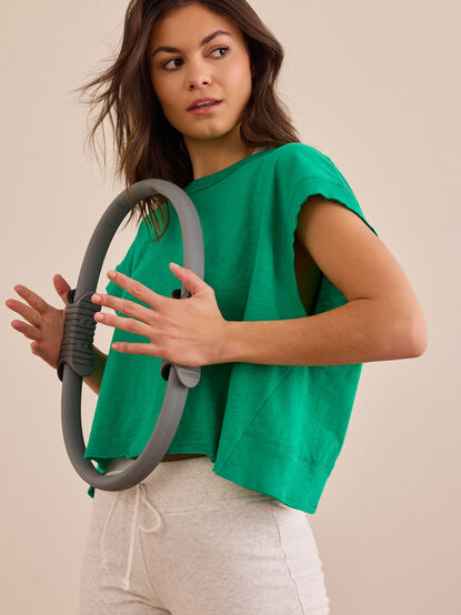 In Motion Circle Back Tee - TULLABEE