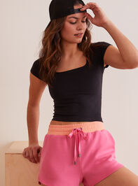 Square Up Short Sleeve Top Detail 3 - TULLABEE