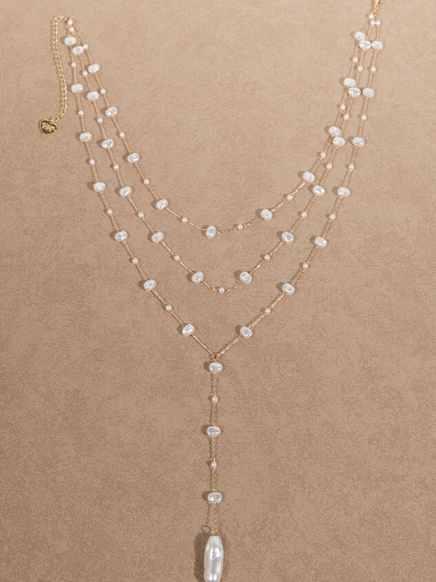 Layered Pearl Lariat Necklace Detail 2 - TULLABEE