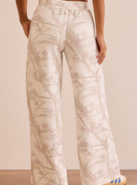 Supersoft Camo Wide Leg Sweatpants Detail 5 - TULLABEE