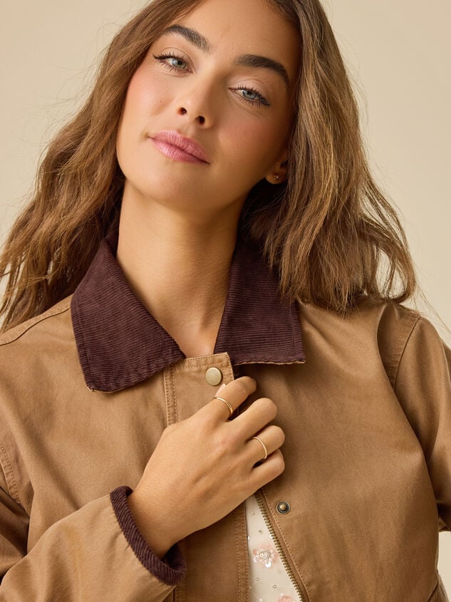 Sami Cropped Barn Jacket Detail 3 - TULLABEE