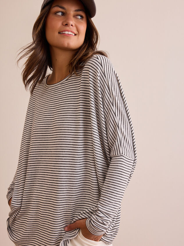 Zero Drag Oversized Long Sleeve Top Detail 4 - TULLABEE