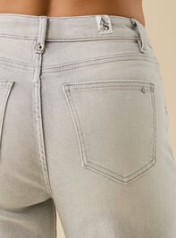 Wrenlee High Rise Wide Leg Jeans Detail 4 - TULLABEE