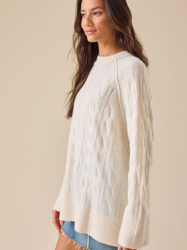 Maude Cozy Cable Sweater Detail 5 - TULLABEE