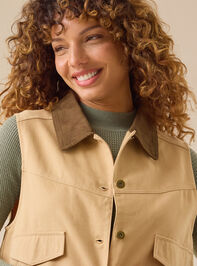 Della Collared Barn Vest Detail 3 - TULLABEE
