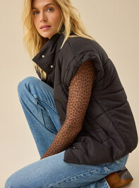Juniper Puffer Vest Detail 4 - TULLABEE