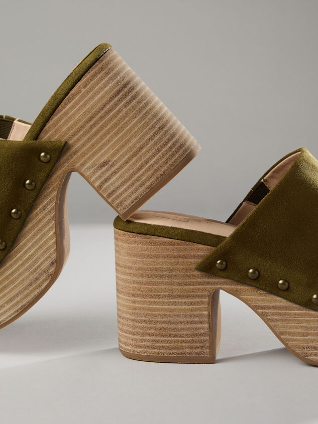 Gigi Platform Heels Detail 3 - TULLABEE