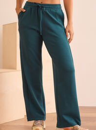 Move Easy Scuba Pants Detail 3 - TULLABEE