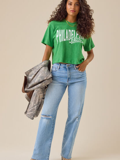 Karson Distressed Jeans - TULLABEE