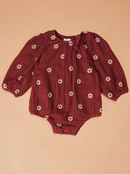 Hallie Embroidered Daisy Bubble by Mud Pie - TULLABEE