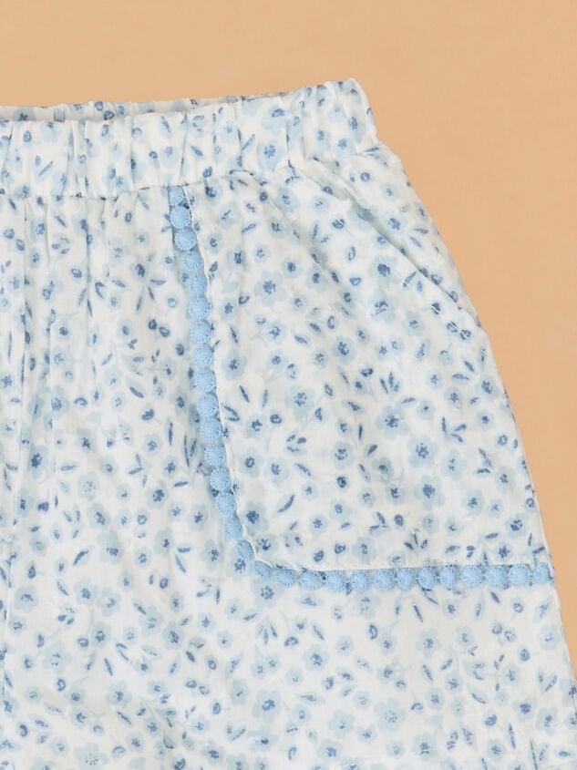 Elara Eyelet Set Detail 6 - TULLABEE