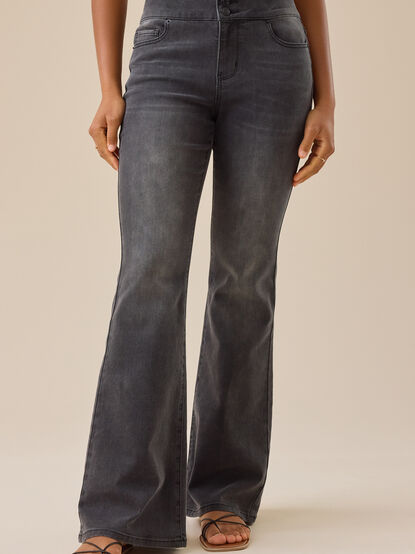 Hadlee 3 Button Jeans - TULLABEE