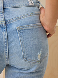 Laurie Flare Jeans Detail 6 - TULLABEE