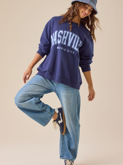 Nashville Oversized Pullover - TULLABEE
