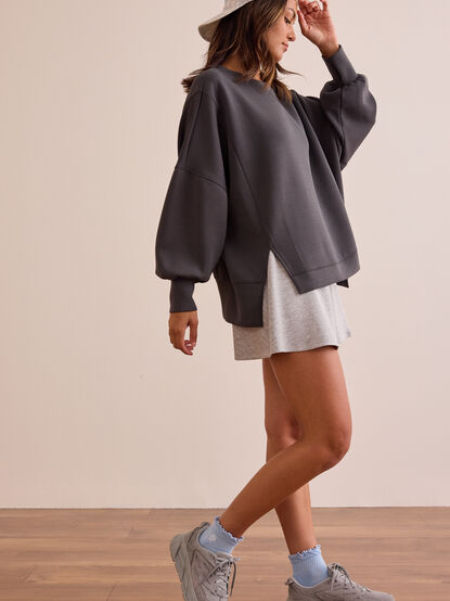Oversized Super Soft Sweatshirt - TULLABEE