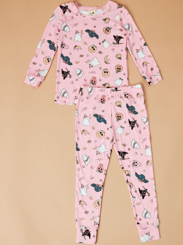 Spooky Sleepover Lounge Set Detail 2 - TULLABEE