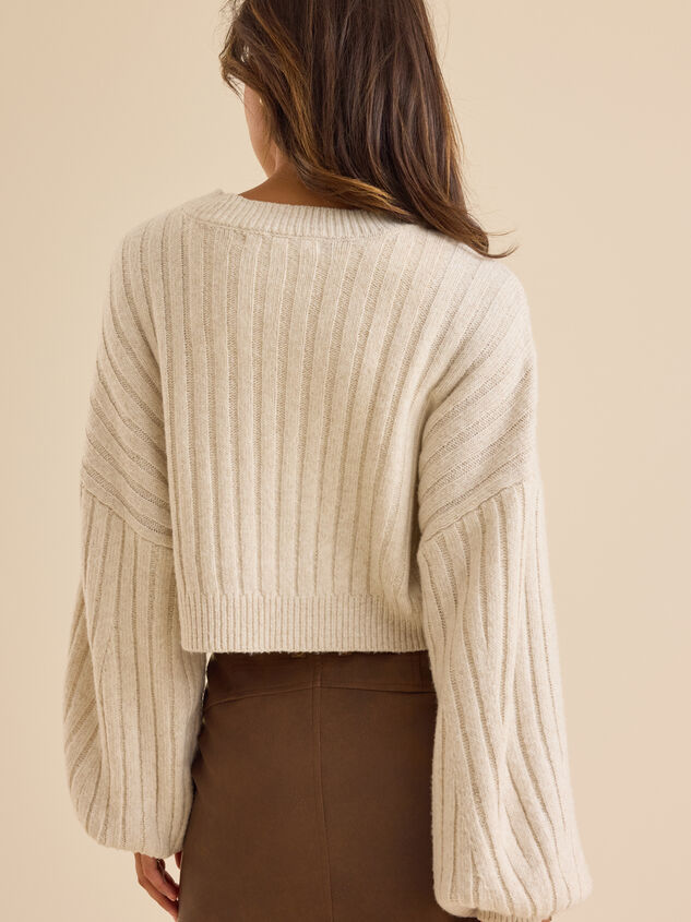 Amber Cropped Sweater Detail 4 - TULLABEE