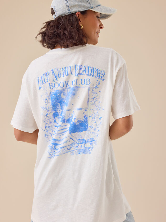 Late Night Readers Oversized Tee Detail 4 - TULLABEE