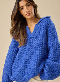 Kaia Oversized Collared Sweater Detail 3 - TULLABEE
