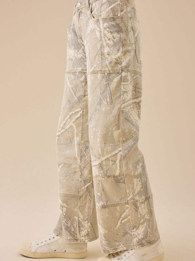 Steph Camo Pant Detail 4 - TULLABEE