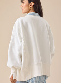 87 Graphic Sweatshirt Detail 4 - TULLABEE