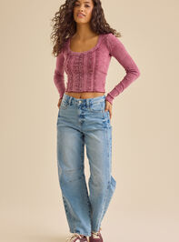 Vada Thermal Lace Crop Top Detail 3 - TULLABEE