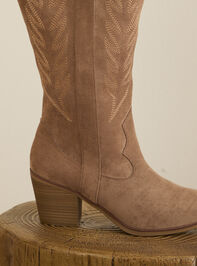Sierra Wide Width & Calf Boots Detail 3 - TULLABEE