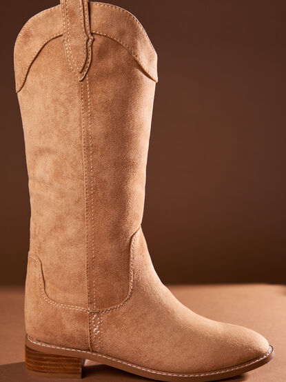 Merida Western Boot by Chinese Laundry - TULLABEE