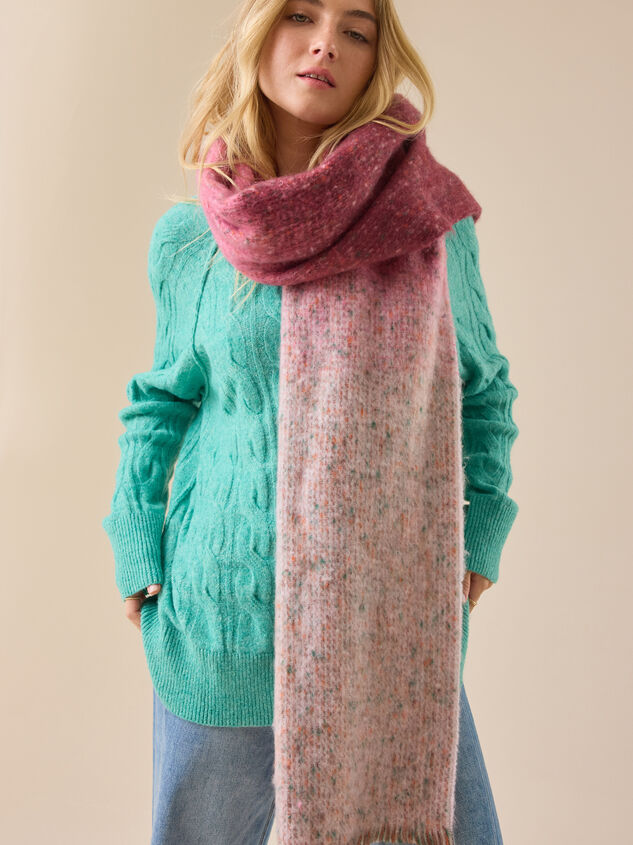 Sedona Ombre Knit Scarf Detail 3 - TULLABEE