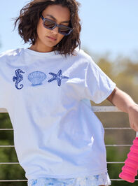 Embroidered Seashell Graphic Tee - TULLABEE