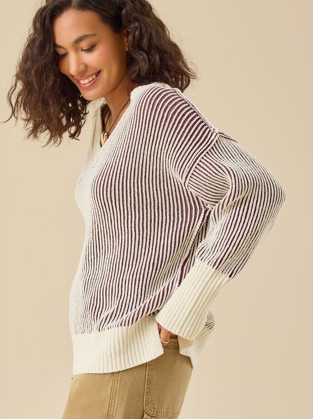 Arya Matte Chenille V-Neck Sweater Detail 4 - TULLABEE