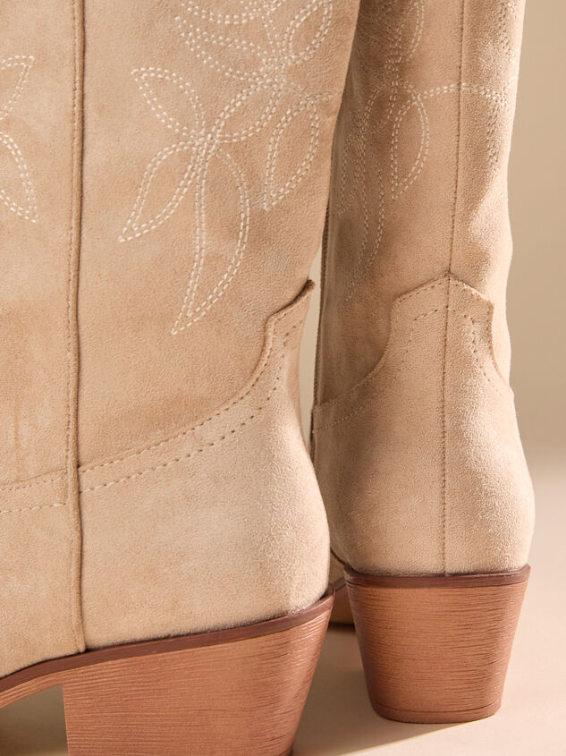 Jilly Western Boots Detail 4 - TULLABEE