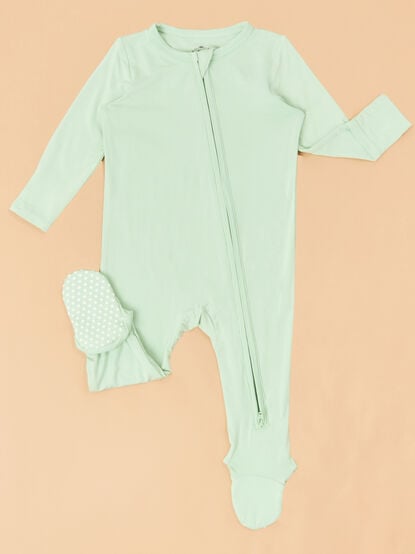 Calvin Footie - TULLABEE